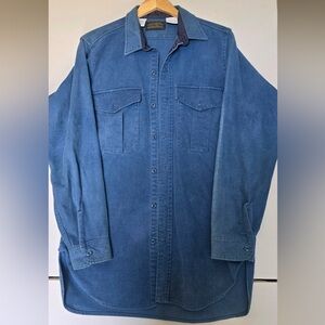 Men’s Eddie Bauer long sleeve button down